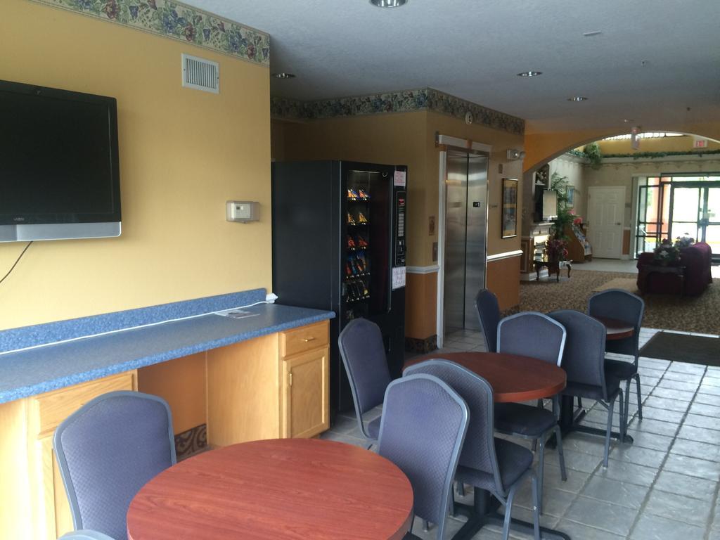 Luxury Suites Ferry Pass Exterior foto